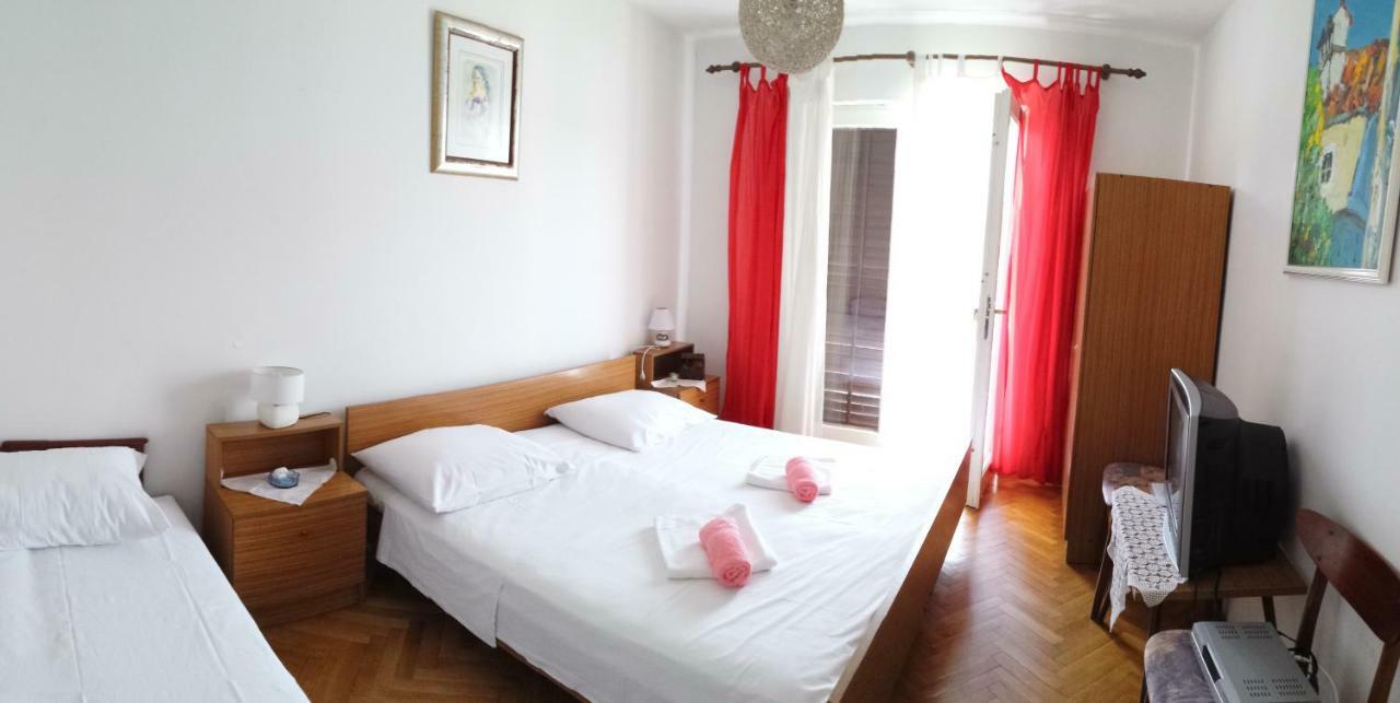 Guesthouse Familija Tariba Supetarska Draga Bagian luar foto