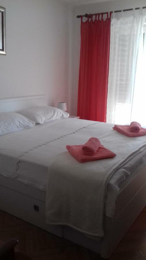 Guesthouse Familija Tariba Supetarska Draga Bagian luar foto